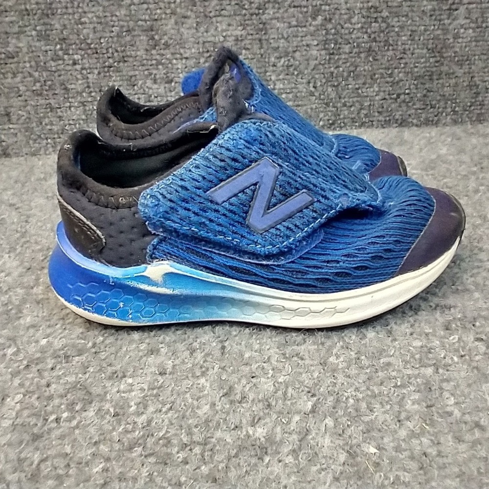 New Balance Fresh Foam Fast Kids Size 8.5 Blue Mesh Hook Loop‎ Sneakers